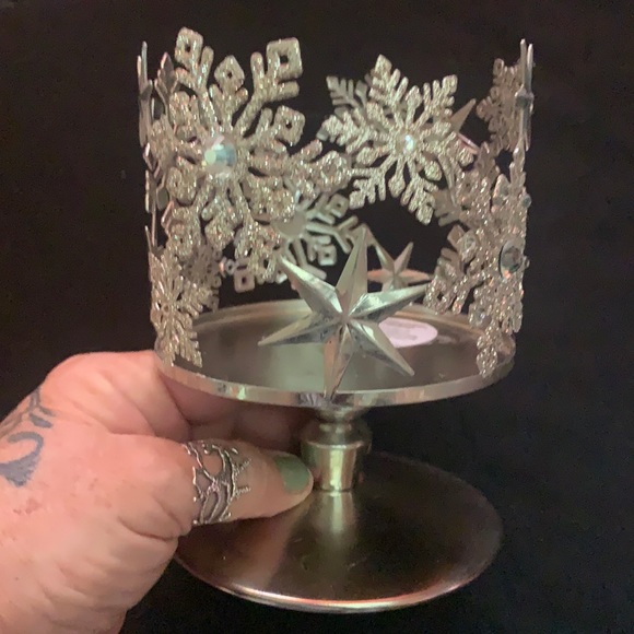 EUC B&BW 3 Wick Candle Holder